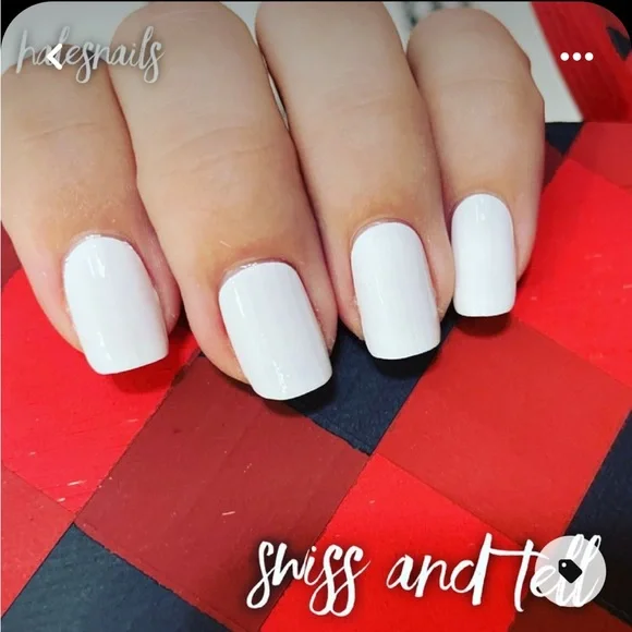 *Retired* Color Street: Swiss and Tell | White Solid Neutral Minimalist Solid - Picture 2 of 13